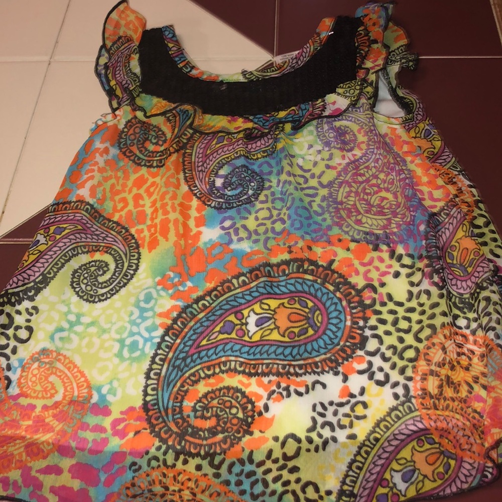 4/$35 Colorful shirt. Size 3T